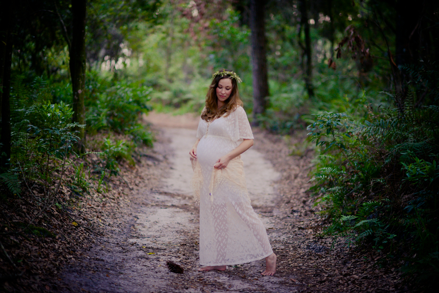 nature maternity photography