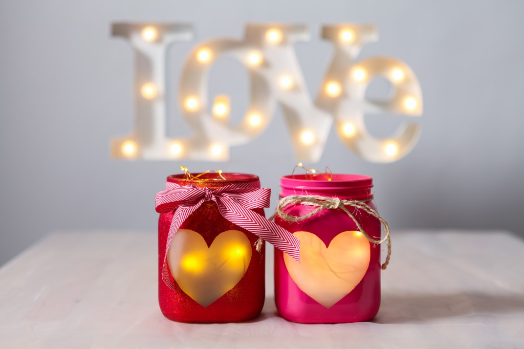 Valentine's craft, DIY Heart Mason Jar Project